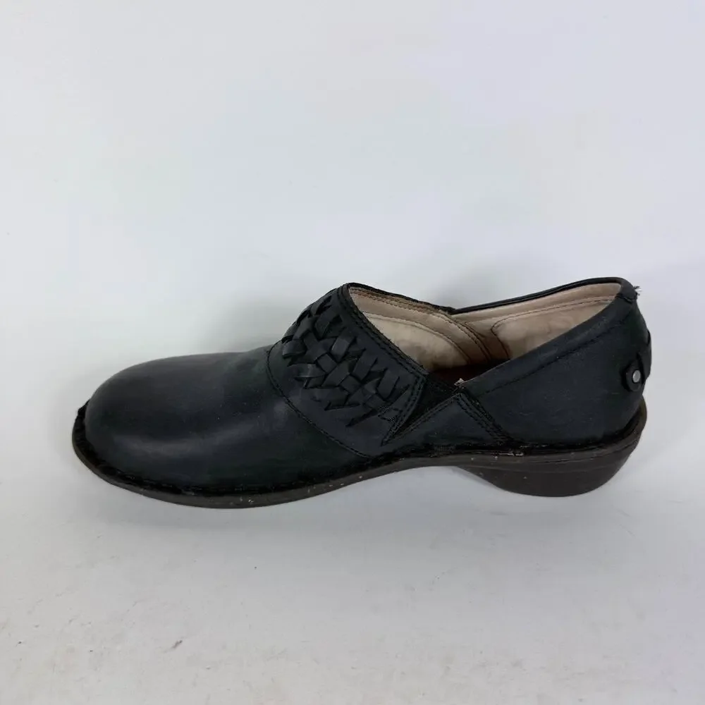 UGG Anila Slip-On Clogs Women's 7 Black Full-Grain Leather Hand-Woven Braid